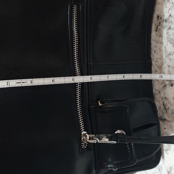 True Religion Classic Messanger Bag - Picture 10 of 11